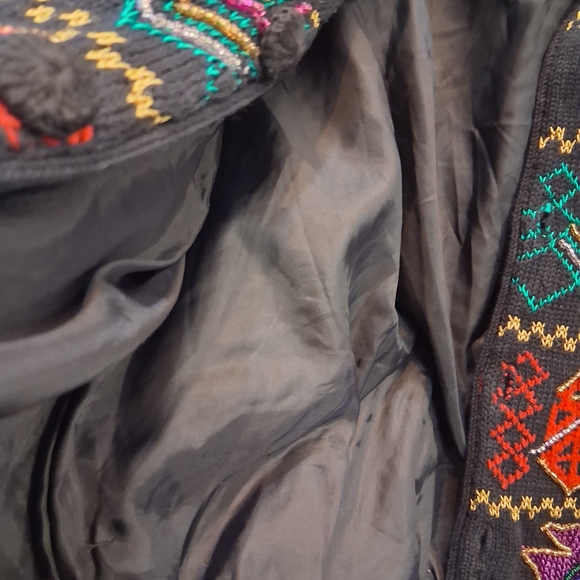 Colorful Geometric Pattern Blazer - Picture 3 of 7